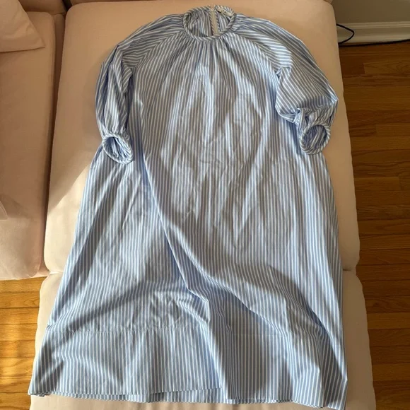 Beautiful Tibi Awning stripe dress size 4 *RUNS LARGE* - Picture 5 of 10